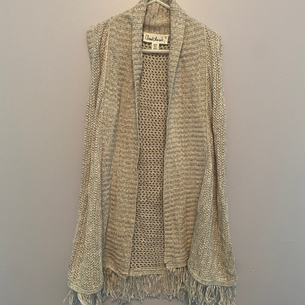 Girls crochet open vest.
